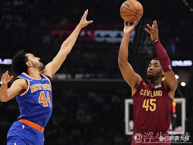 骑士主场逆转尼克斯 双方各自半场出色表现